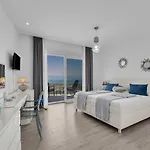 Villa Luxury Mae In Makarska, Pool And Gym