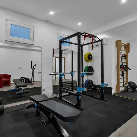 Luxury Mae In Makarska, Pool And Gym Villa Makarska