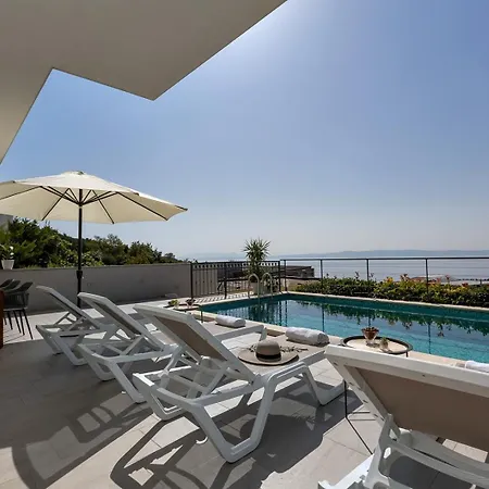 Luxury Mae In Makarska, Pool And Gym Villa
