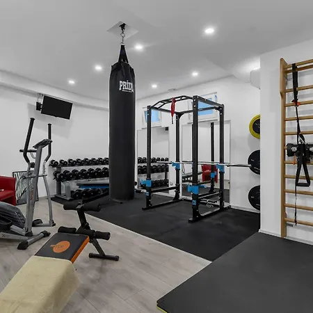 Luxury Mae In Makarska, Pool And Gym *