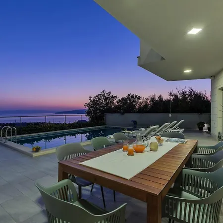 Luxury Mae In Makarska, Pool And Gym *