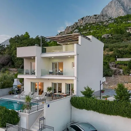 Luxury Mae In Makarska, Pool And Gym