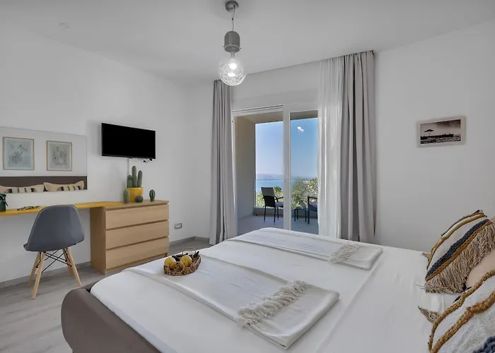 Luxury Mae In Makarska, Pool And Gym *