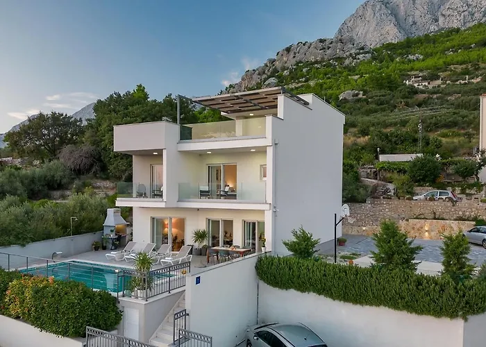 Luxury Mae In Makarska, Pool And Gym