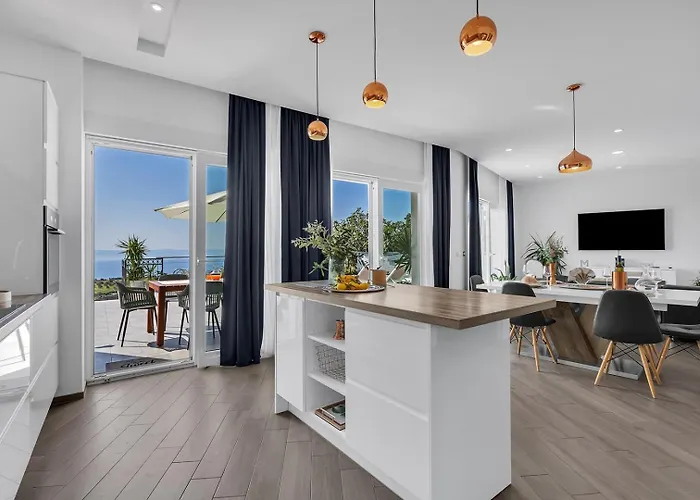 Willa Luxury Mae In Makarska, Pool And Gym