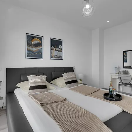 Luxury Mae In Makarska, Pool And Gym Villa Makarska