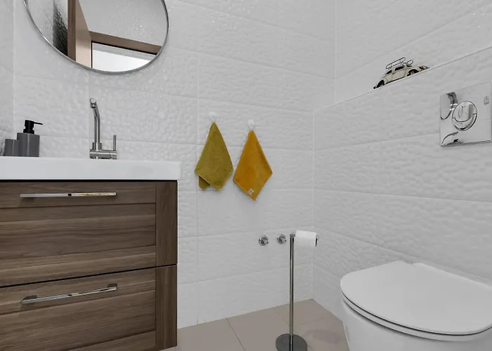 Luxury Mae In Makarska, Pool And Gym Вілла